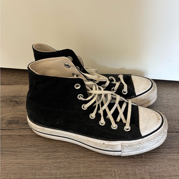 Converse Platform Black and White High-Tops size 8 - Picture 1 of 4